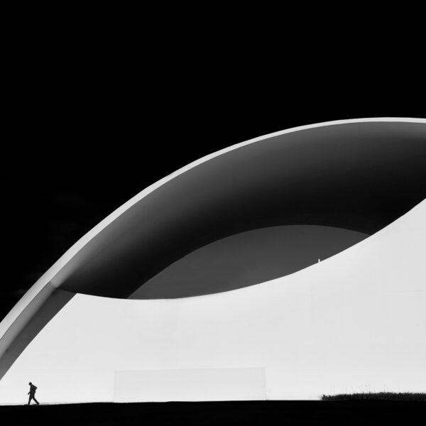 Curves of Niemeyer – Government headquarter of Minas Gerais state, Brazil, built by the most famous Brazilian architect Oscar Niemeyer
