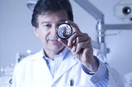 The Eye - Claudio Lottenberg - Oftalmologist of Lotten Eyes and President of Albert Einstein Hospital - for PEGN Magazine